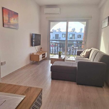 Charming Holiday Retreat Kato Paphos Apt 400M To The Beach Luaran gambar