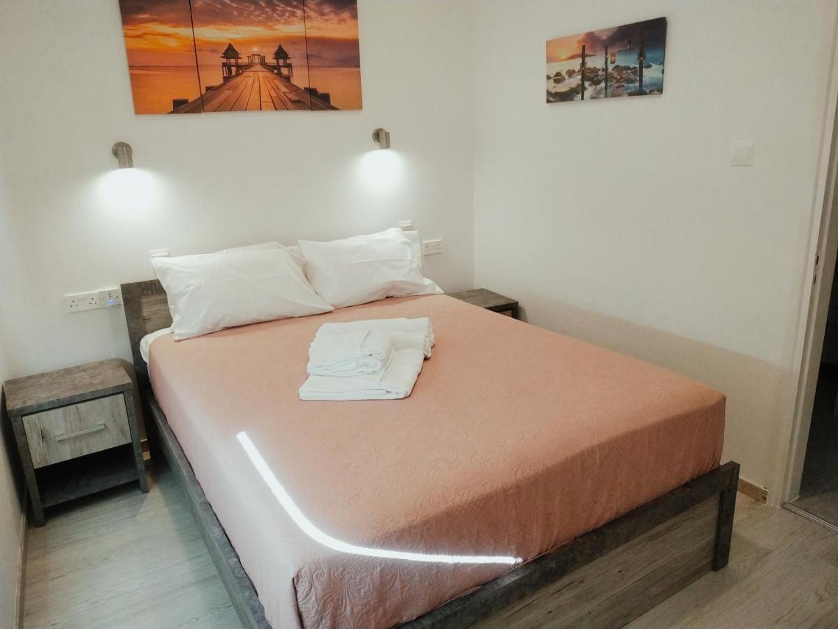 Charming Holiday Retreat Kato Paphos Apt 400M To The Beach Luaran gambar