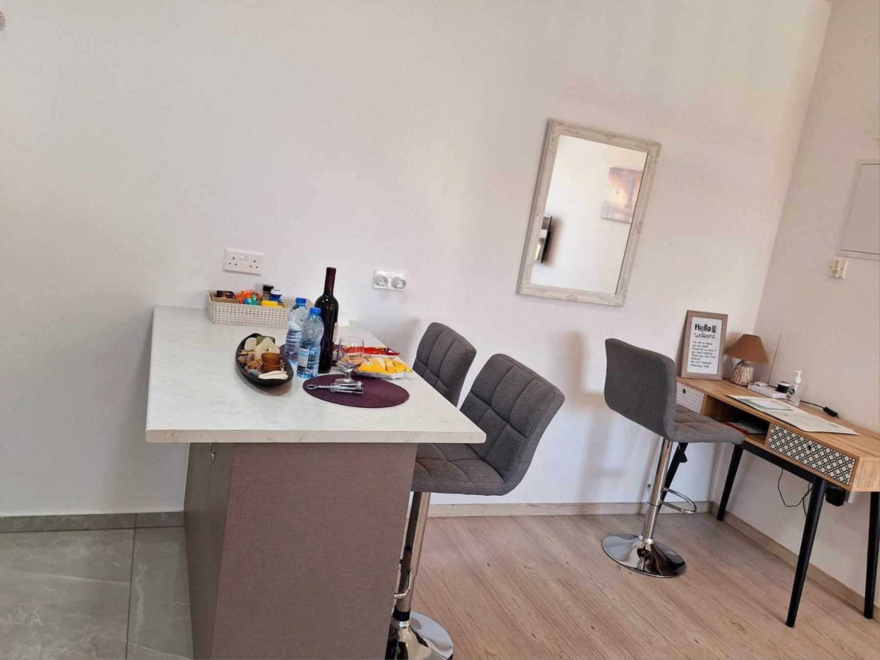 Charming Holiday Retreat Kato Paphos Apt 400M To The Beach Luaran gambar