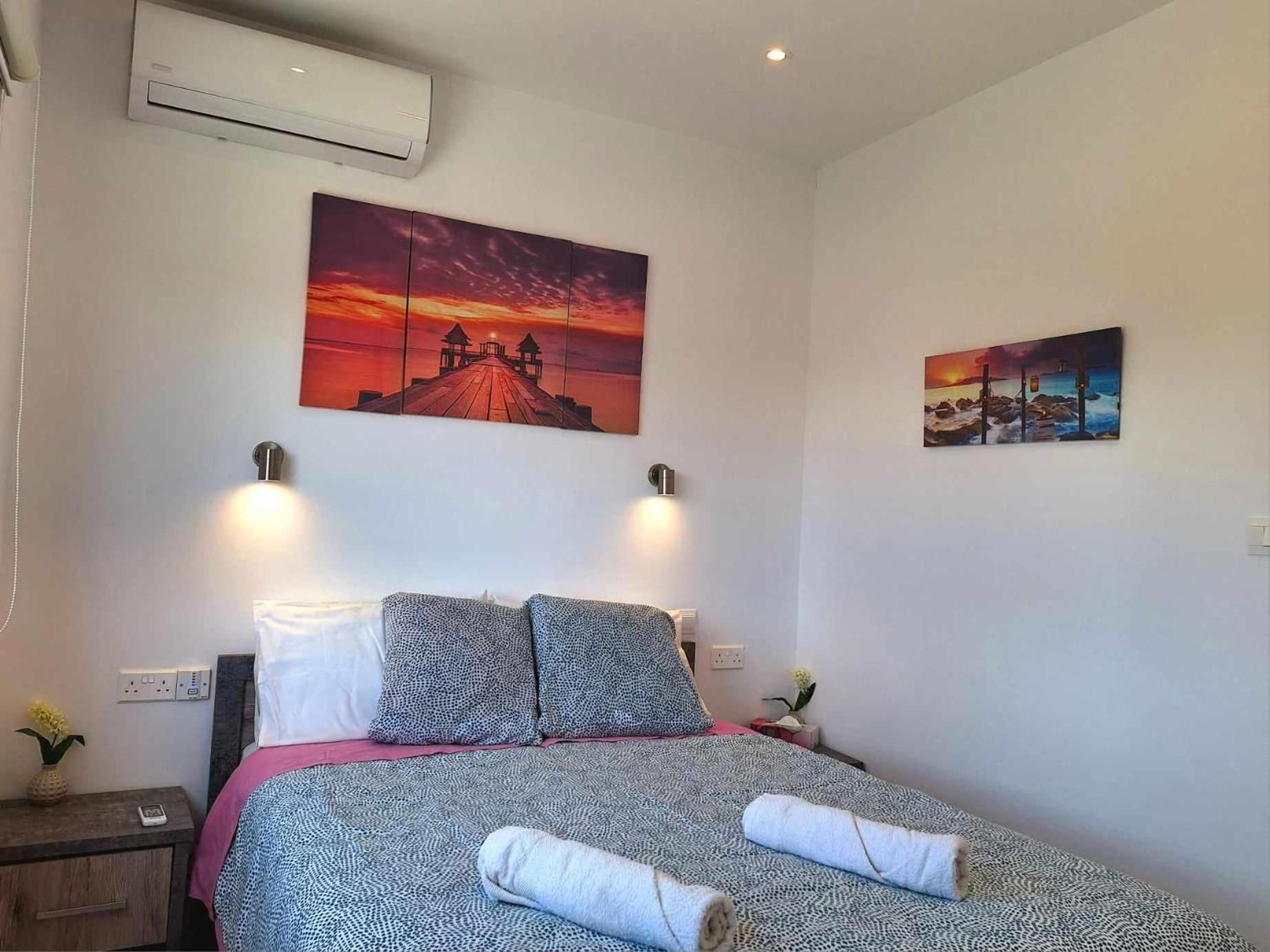 Charming Holiday Retreat Kato Paphos Apt 400M To The Beach Luaran gambar