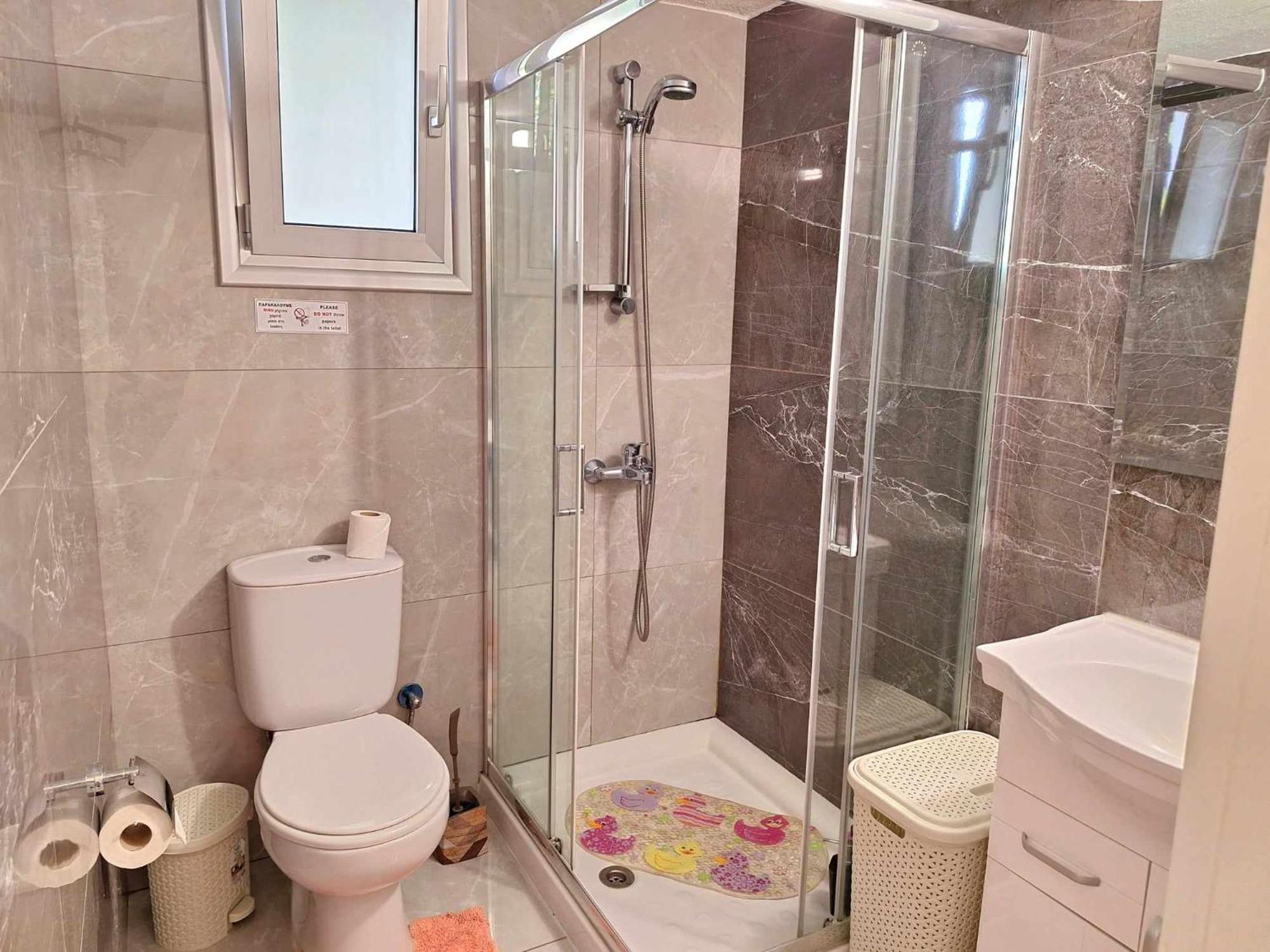 Charming Holiday Retreat Kato Paphos Apt 400M To The Beach Luaran gambar