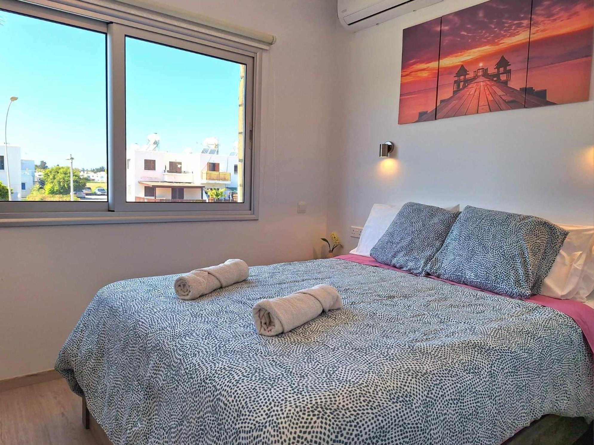 Charming Holiday Retreat Kato Paphos Apt 400M To The Beach Luaran gambar