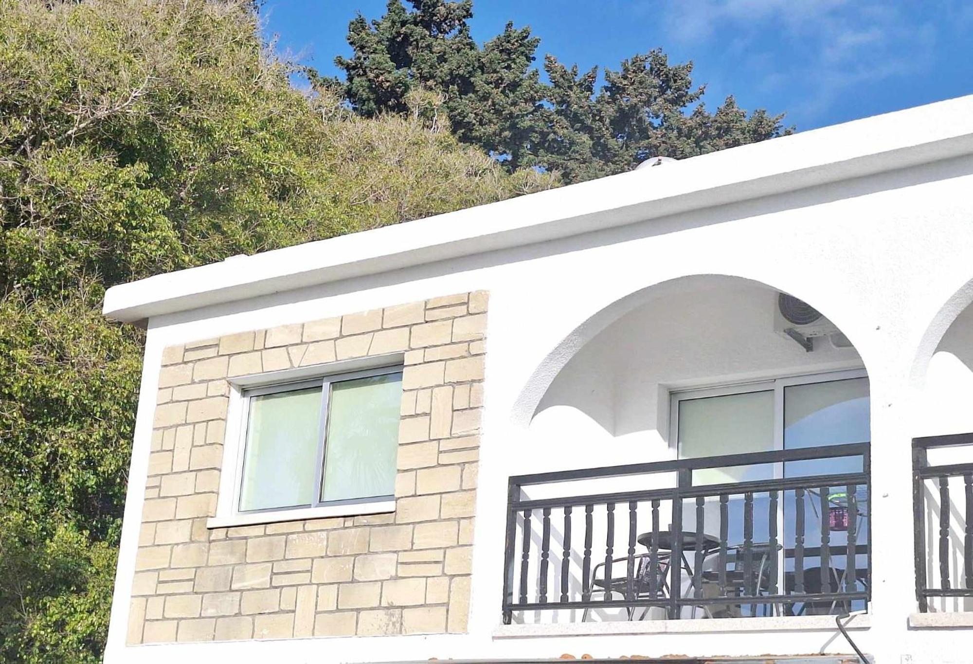 Charming Holiday Retreat Kato Paphos Apt 400M To The Beach Luaran gambar