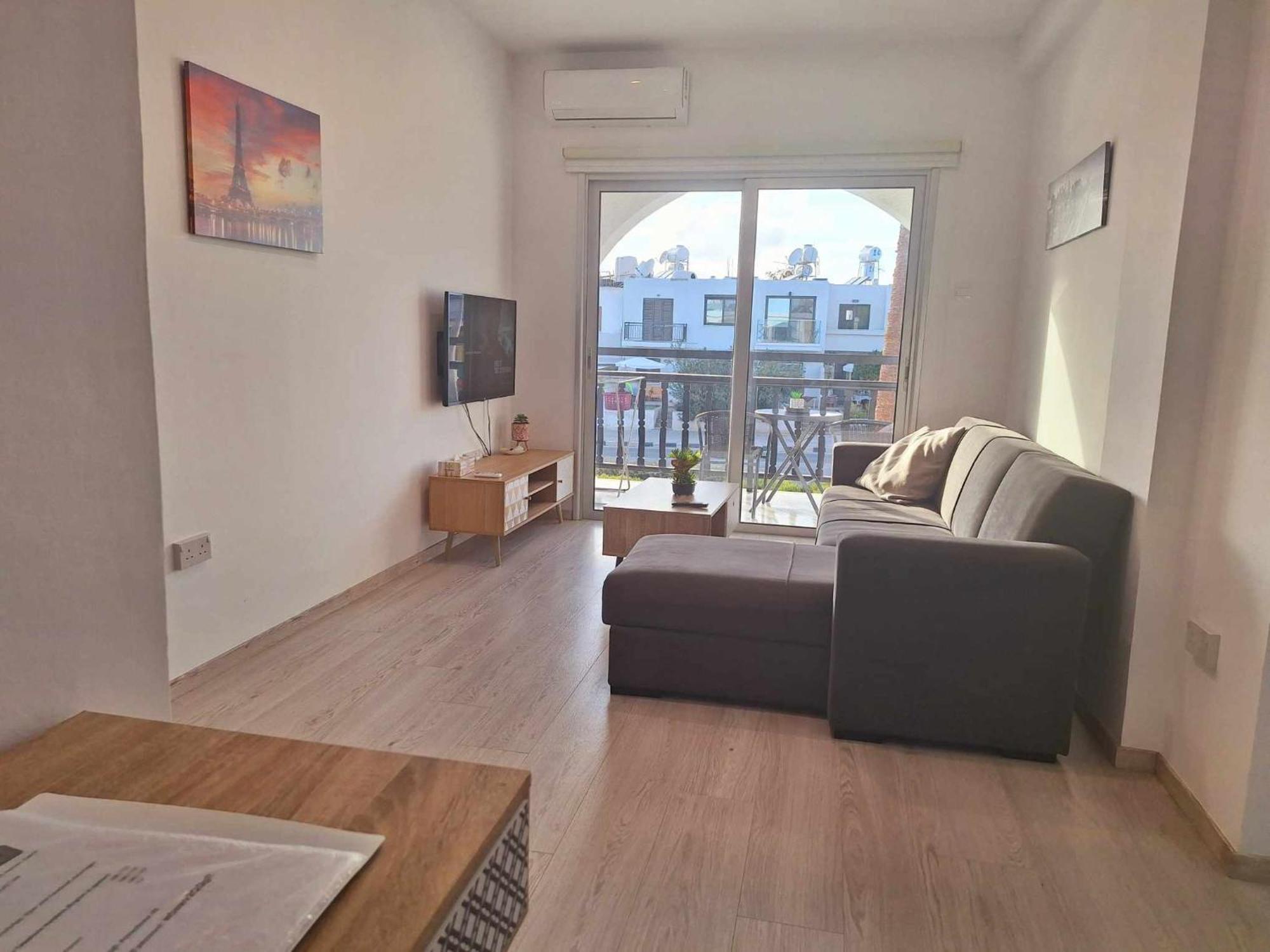 Charming Holiday Retreat Kato Paphos Apt 400M To The Beach Luaran gambar