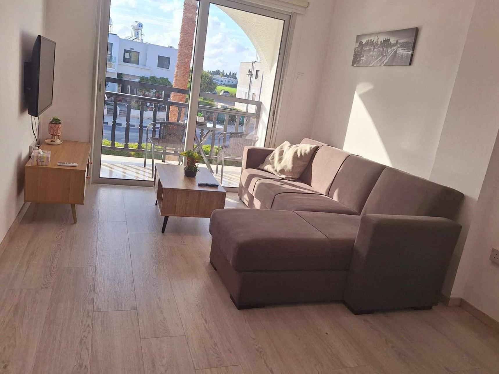Charming Holiday Retreat Kato Paphos Apt 400M To The Beach Luaran gambar